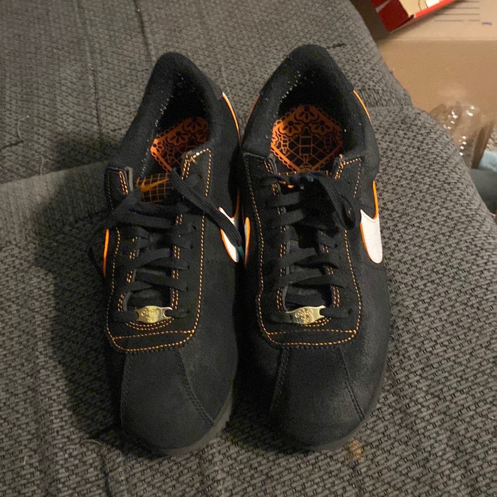 Cortez basic leather se